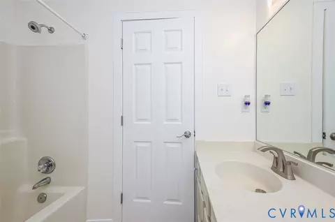 Bath - 7731 Flag Tail Dr, Midlothian, VA 23112 photo 3 of 4