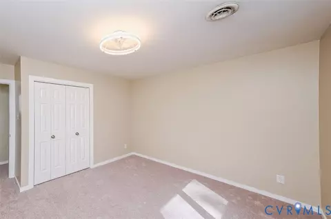 Bedroom - 7731 Flag Tail Dr, Midlothian, VA 23112 photo 5 of 9