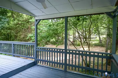 Exterior - 7731 Flag Tail Dr, Midlothian, VA 23112 photo 7 of 12