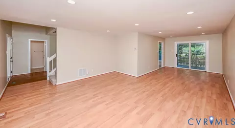 Living - 7731 Flag Tail Dr, Midlothian, VA 23112 photo 6 of 7