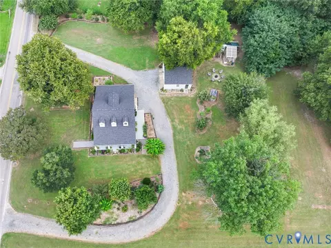 Exterior - 2515 Hey Rd, Richmond, VA 23224 photo 4 of 26