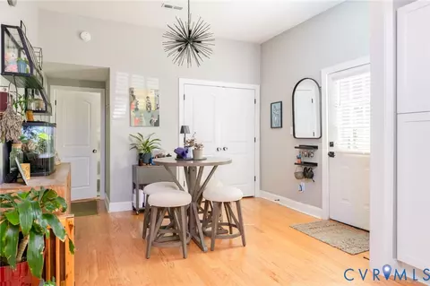 Entry Way - 2515 Hey Rd, Richmond, VA 23224 photo 2 of 7