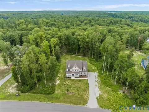 8421 Roden Dr, Mechanicsville, VA 23111