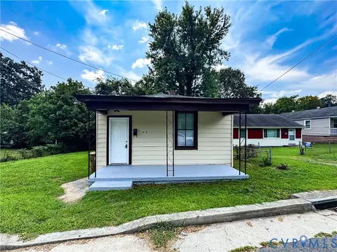 414 St Luke St, Petersburg, VA 23803