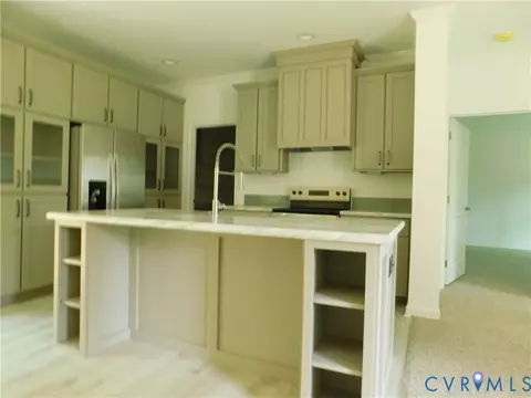 Kitchen - 6602 Kimberly Dr, Gloucester, VA 23061 photo 1 of 2