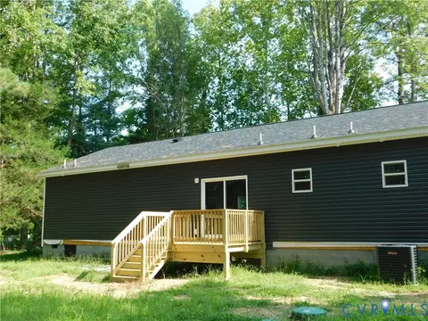 Exterior - 6602 Kimberly Dr, Gloucester, VA 23061 photo 3 of 6