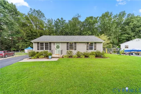 3707 Jackie Dr, Petersburg, VA 23803