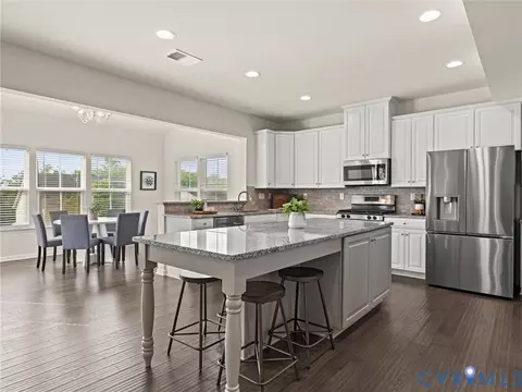 Kitchen - 16866 White Daisy Loop, Moseley, VA 23120 photo 6 of 6