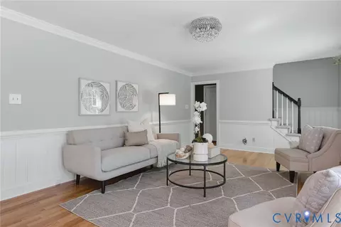 Living - 2311 Castle Hill Rd, Midlothian, VA 23113 photo 2 of 3