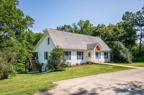 542 Ampthill Rd, Cartersville, VA 23027