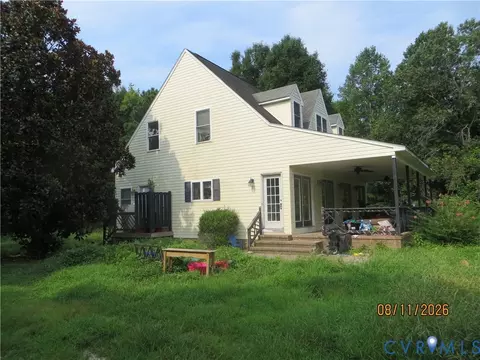 388 Bugan Villa Dr, Shacklefords, VA 23156