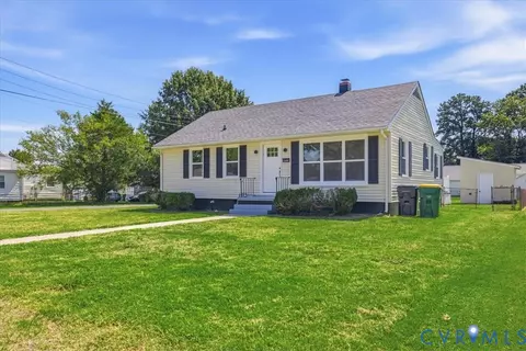 2600 Suffolk St, Hopewell, VA 23860