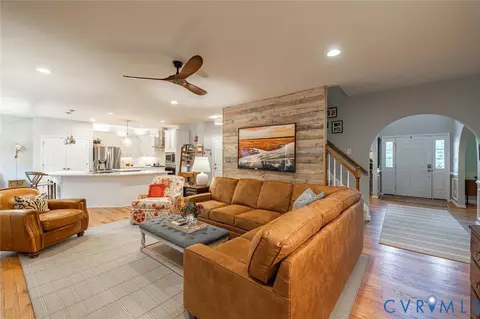 Living - 14100 Rigney Dr, Midlothian, VA 23113 photo 2 of 3