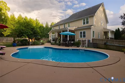 Exterior - 14100 Rigney Dr, Midlothian, VA 23113 photo 13 of 19