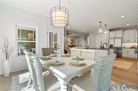 Dining - 2075 Arminta Ln, Lanexa, VA 23089 photo 4 of 5