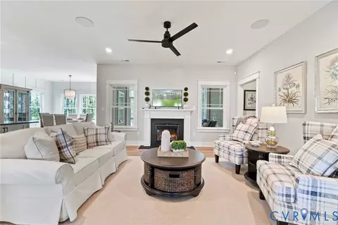 Living - 2075 Arminta Ln, Lanexa, VA 23089 photo 1 of 2