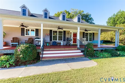 Exterior - 888 Beaverdam Rd, Spring Grove, VA 23881 photo 1 of 9