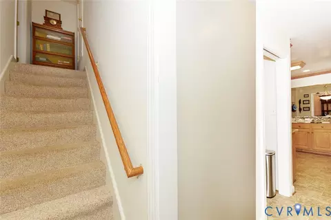 Entry Way - 888 Beaverdam Rd, Spring Grove, VA 23881 photo 3 of 3