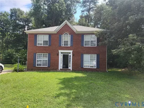 501 Green Orchard Dr, Chester, VA 23836