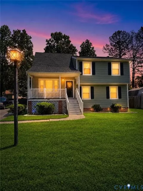 5105 Yellowstone Dr, Petersburg, VA 23803