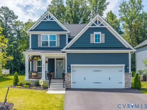 2006 Enon Station Dr, Chester, VA 23836