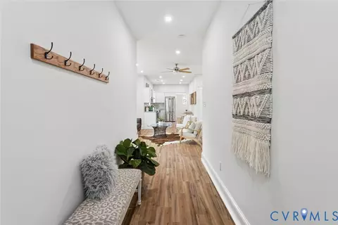 Entry Way - 229 E 36th St, Richmond, VA 23224 photo 4 of 7