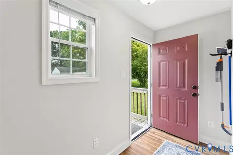 Entry Way - 229 E 36th St, Richmond, VA 23224 photo 5 of 7