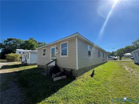 749 Mt Airy St, Petersburg, VA 23803