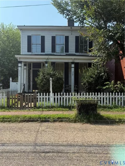 232 Grove Ave, Petersburg, VA 23803