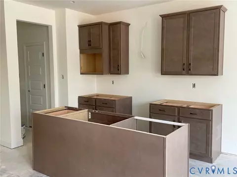 17318 Alana Dr, Moseley, VA 23120