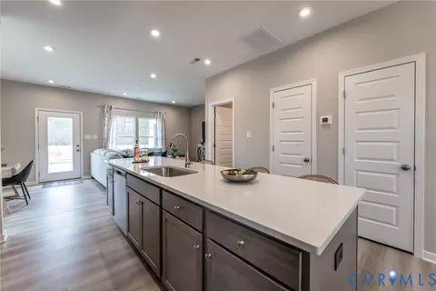 Entry Way - 3453 Broadwick Rd, Richmond, VA 23234 photo 3 of 6