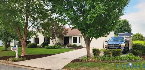 2476 Lemans Way, Virginia Beach, VA 23456