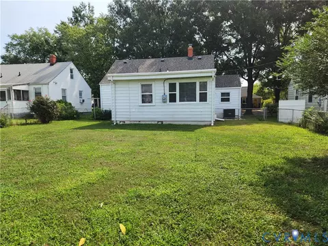Exterior - 1404 Carter St, Richmond, VA 23220 photo 1 of 3
