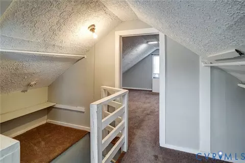 Entry Way - 1404 Carter St, Richmond, VA 23220 photo 3 of 3