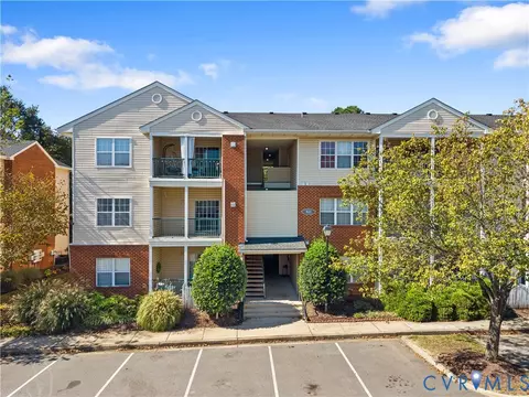 821 Brassie Ln #E, Glen Allen, VA 23059