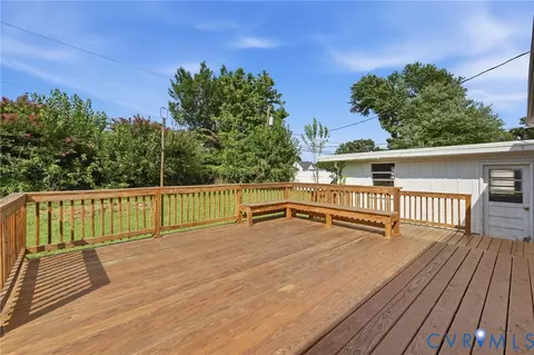 Exterior - 4700 Epperson Ave, Richmond, VA 23234 photo 7 of 14