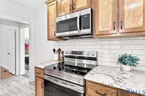 Kitchen - 4700 Epperson Ave, Richmond, VA 23234 photo 3 of 4