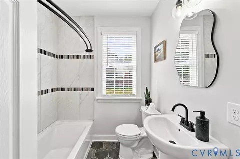 Bath - 4700 Epperson Ave, Richmond, VA 23234 photo 1 of 4