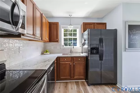 Kitchen - 6201 Cameron Bay Ter, Midlothian, VA 23112 photo 2 of 3