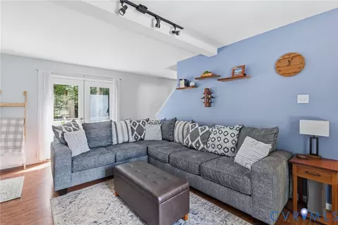 Living - 6201 Cameron Bay Ter, Midlothian, VA 23112 photo 1 of 2