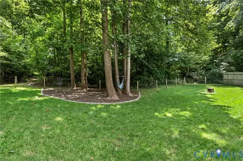 Exterior - 6201 Cameron Bay Ter, Midlothian, VA 23112 photo 4 of 10
