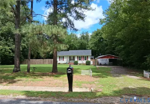 17135 Jocasta Ave, Ruther Glen, VA 22546