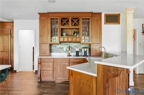 Kitchen - 7 Gamebird Ct, Manakin Sabot, VA 23103 photo 6 of 7