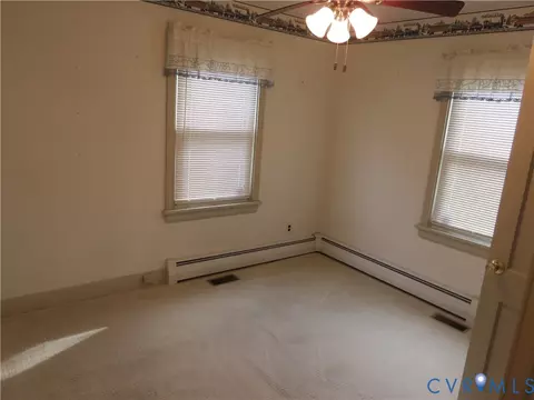 Bedroom - 21 E Gray St, Sandston, VA 23150 photo 2 of 7