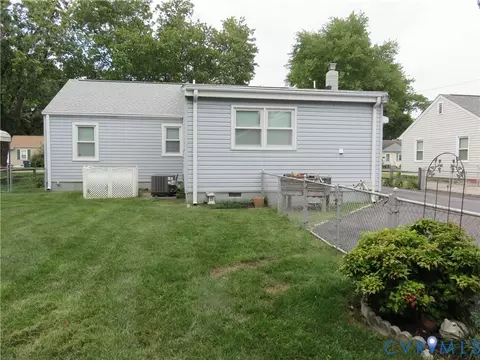 Exterior - 21 E Gray St, Sandston, VA 23150 photo 5 of 12