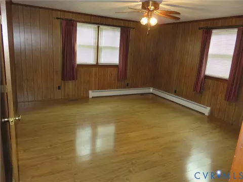 Bedroom - 21 E Gray St, Sandston, VA 23150 photo 1 of 7