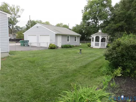 Exterior - 21 E Gray St, Sandston, VA 23150 photo 10 of 12