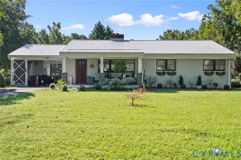 1301 Lee Dr, Farmville, VA 23901
