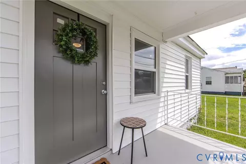 219 Nansemond St, Petersburg, VA 23803