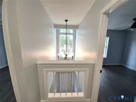 Entry Way - 54 George Ct, Hampton, VA 23663 photo 3 of 5